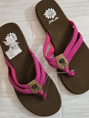 Yellow Box Women's Pink Strap Flip Flop Sandals